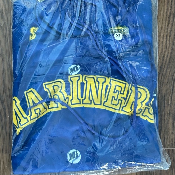 Seattle Mariners Hoodie - Picture 3 of 3